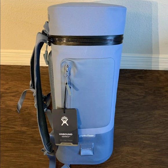 hydro flask 22l backpack